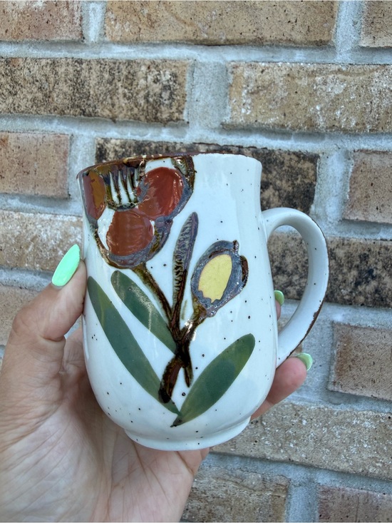 Other - Vintage‎ white stoneware Flower Mug with Green Leaves